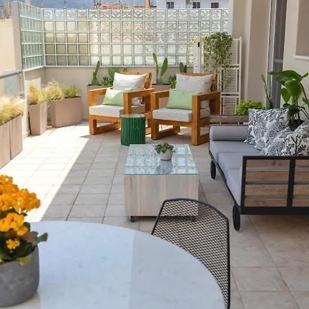 Gallery House In Itea-delphi Apartment