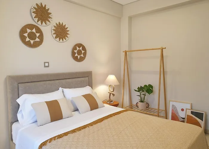 Gallery House In Itea-delphi *